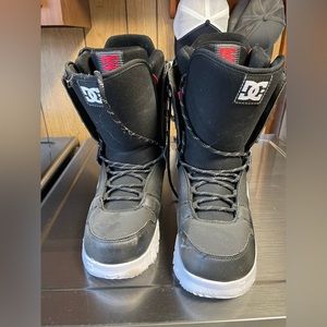 DC shoe Co men’s snowboard boots